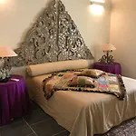 Borgo Antico Xix Sec. Bed & Breakfast 4*