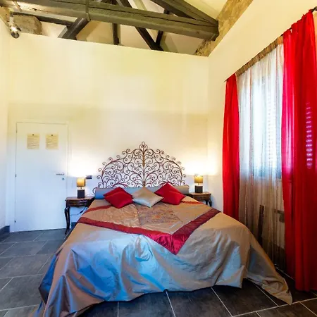 Borgo Antico Xix Sec. Bed & Breakfast