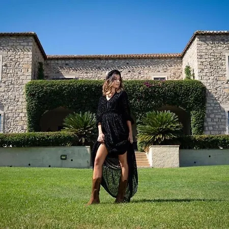 Borgo Antico Xix Sec. Couette-café