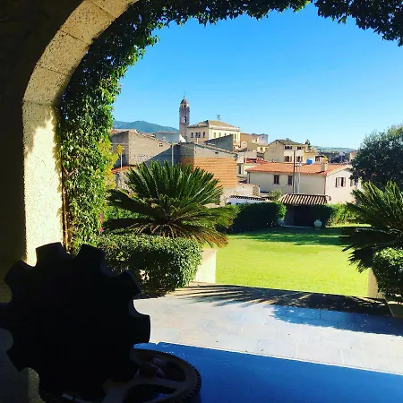 Alojamento de Acomodação e Pequeno-almoço Borgo Antico Xix Sec. Gesturi