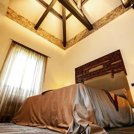 Borgo Antico Xix Sec. Bed and Breakfast *
