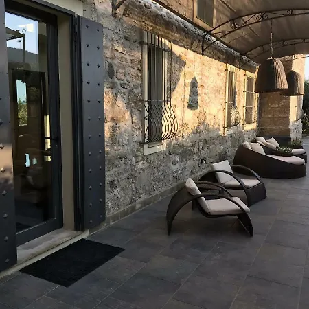 Borgo Antico Xix Sec. Bed & Breakfast